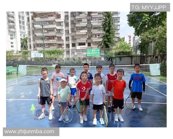 深圳网球队耐力训练揭秘助力选手在赛场上展现最佳状态